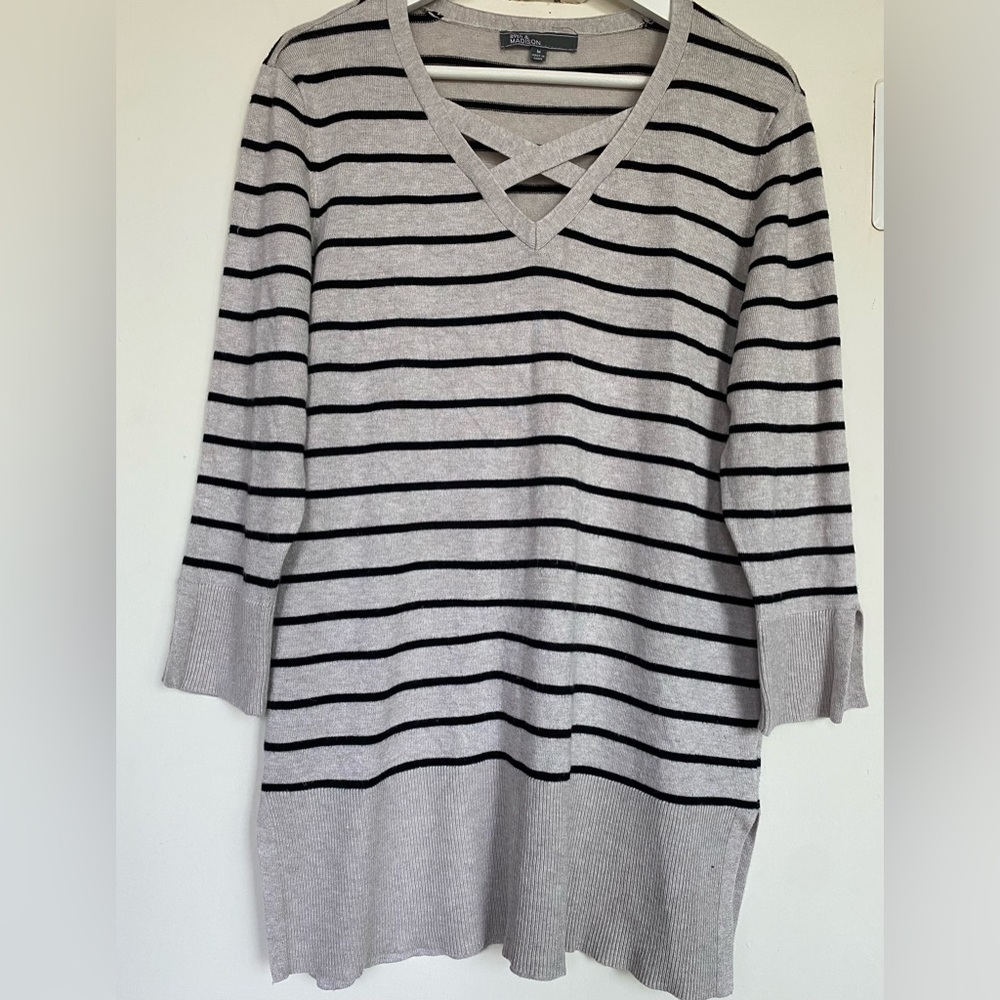 89th & Madison Gray and Black Striped V-Neck Sweater 3/4 Sleeve